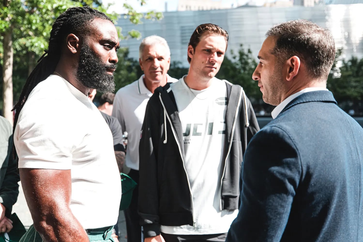 El propietario de los New York Jets afirmó que la sala del Museo del 11-S dedicada a las víctimas cambió su percepción sobre la magnitud humana de los ataques de 2001 (New York Jets)