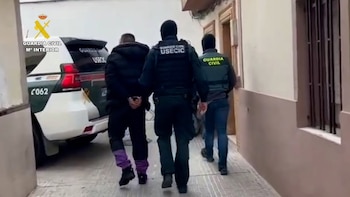 Matan a tiros en plena calle de Isla Cristina a dos mujeres, una embarazada, y a un menor