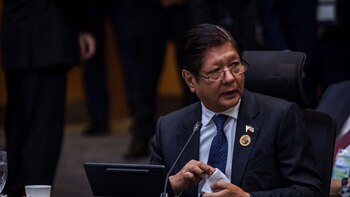 Presentan una moción para destituir