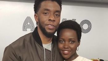 El mensaje de Lupita Nyong’o a seis años de la muerte de Chadwick Boseman: “Aférrate a quienes amas”