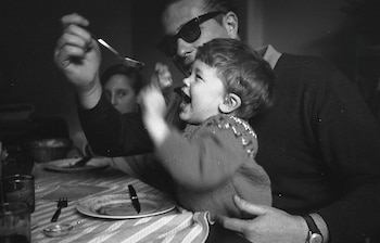 El periodista Diego Bonadeo alimenta