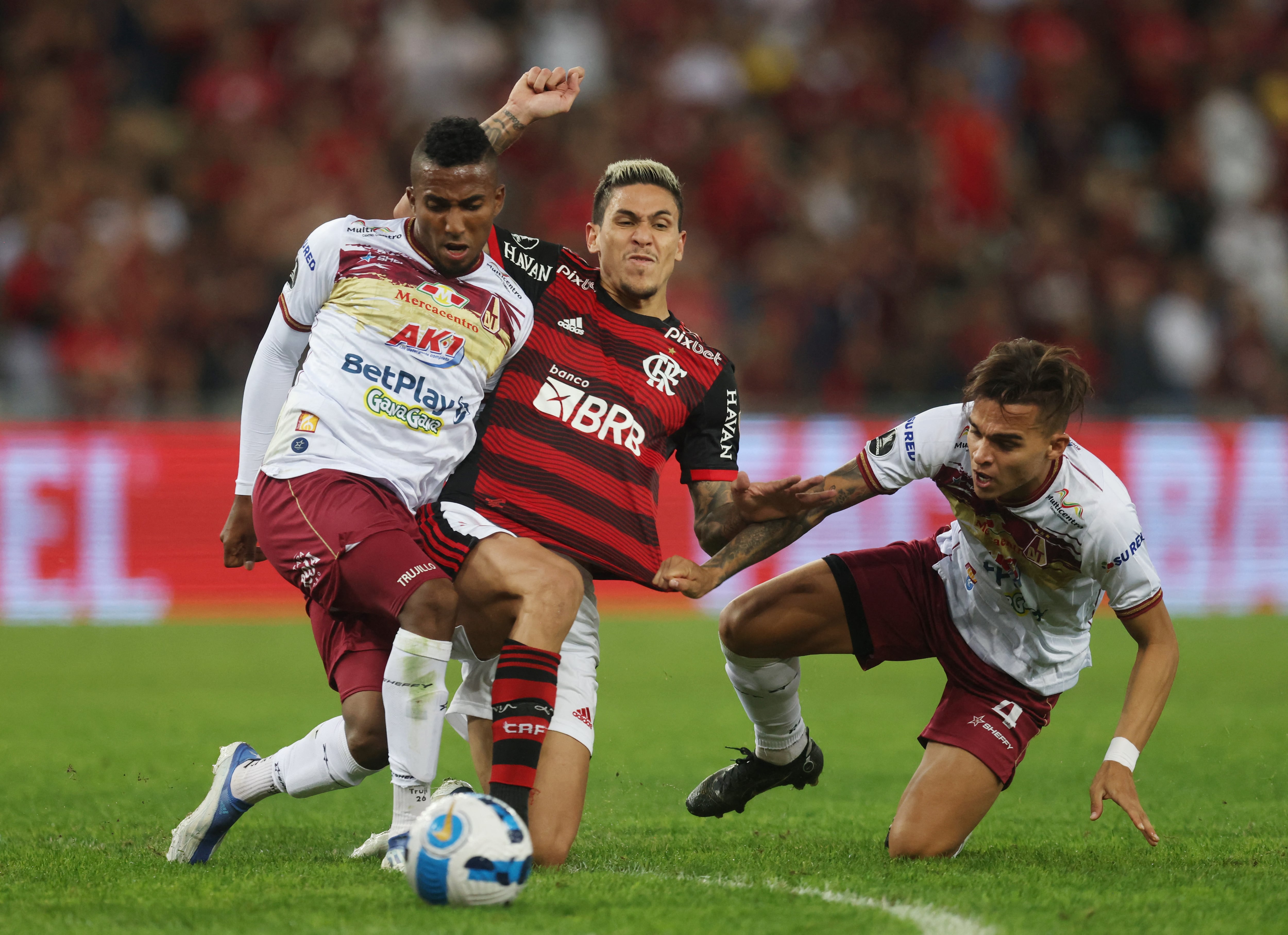 Tolima perdió en octavos de la Copa Libertadores 2022 ante Flamengo por marcador global de 8-1 - crédito Sergio Moraes/REUTERS