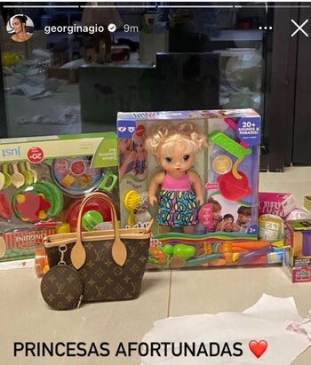 Minibolso Louis Vuitton de las hijas de Cristiano y Georgina (Instagram)