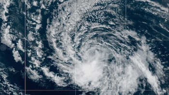Tormentas Karina y Lowell podrían convertirse en huracán y Dolly provocaría fuertes precipitaciones en el Caribe