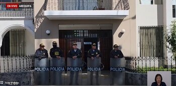 Delincuente pidió ir al baño