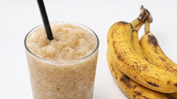 Granizado de plátano, una bebida refrescante y fácil de preparar para combatir el calor de verano