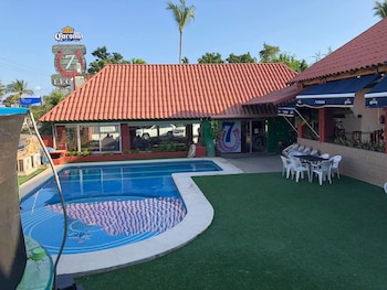 Aracely Arámbula y Gustavo Adolfo