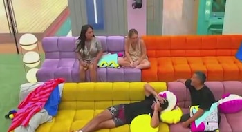 Aldo Rendón comparte con sus compañeros el problema con Mariana Ochoa