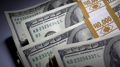 El dólar libre escaló más de 5% en un día: los 4 motivos de la suba