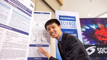Un estudiante de 17 años ganó 90.000 dólares por crear una IA que acelera el análisis de proteínas