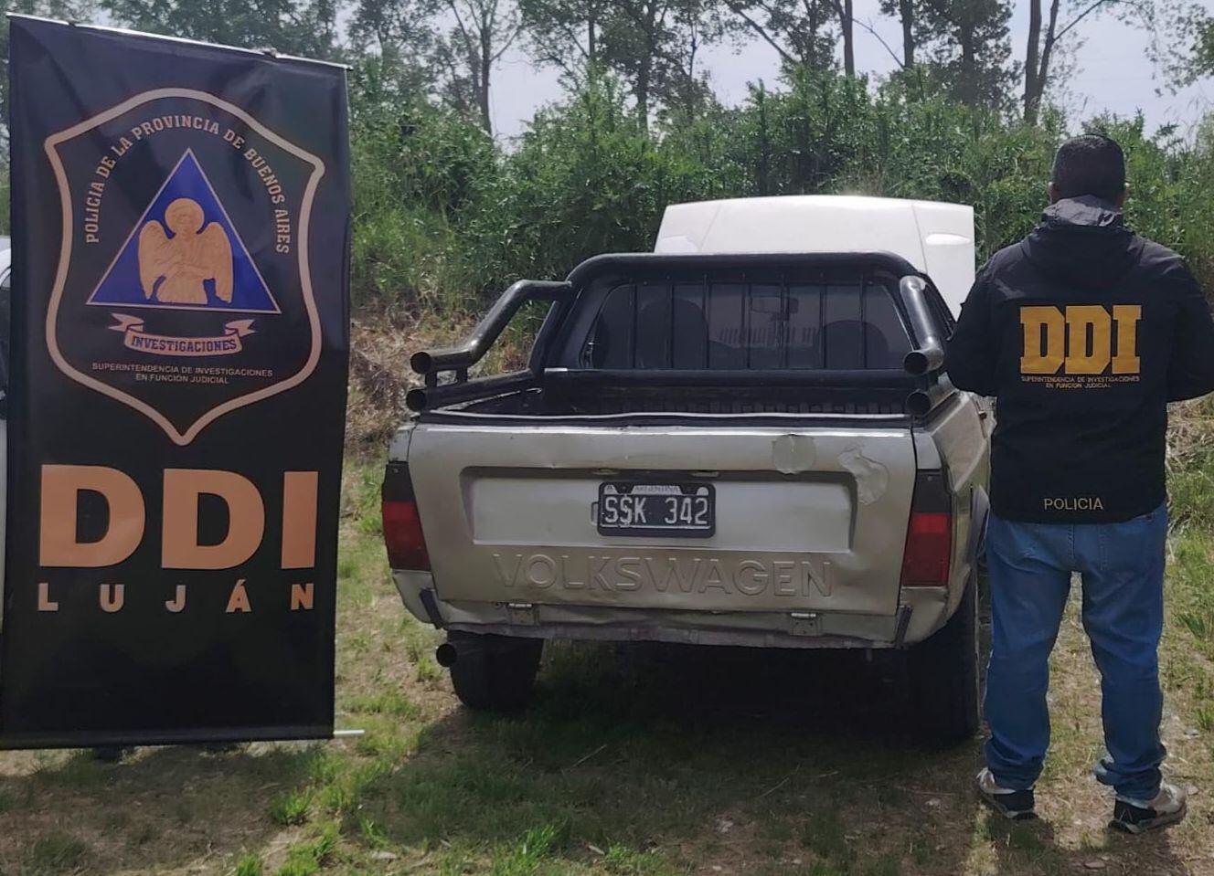 La camioneta del detenido (DDI Luján)