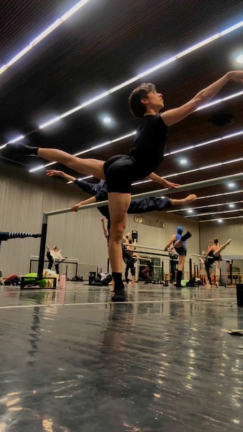 El bailarín Valentín Fresno del