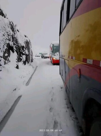 Vehículos sufrieron dificultades para trasladarse por la carretera | Primera Hora Quillabamba/Wylli Borda