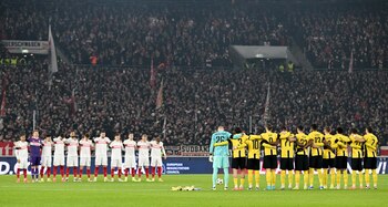 El anuncio de la muerte del hijo de Elia llegó horas antes de un partido de Champions League (Reuters)