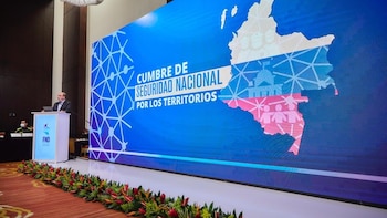 La democracia colombiana está bajo