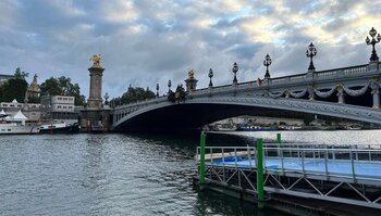 El puente Alejandro III será