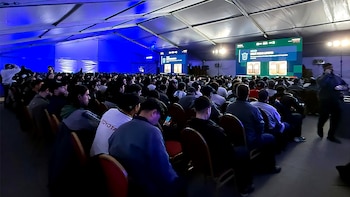 El Mundial llega a las fábricas: cómo harán las automotrices para seguir produciendo durante el partido