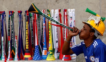 FIFA prohibió las vuvuzelas para el Mundial 2026 (REUTERS/Siphiwe Sibeko/File Photo)
