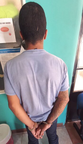 Uno de los delincuentes detenidos