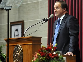 El ex legislador dejó su