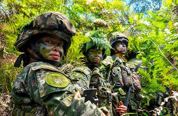 Los nuevos oficiales iniciarán su trayectoria institucional como comandantes de pelotón en distintas unidades del territorio colombiano (prensa Ministerio de Defensa)