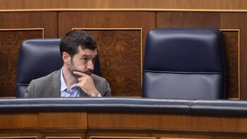 Sumar pide a Defensa cancelar