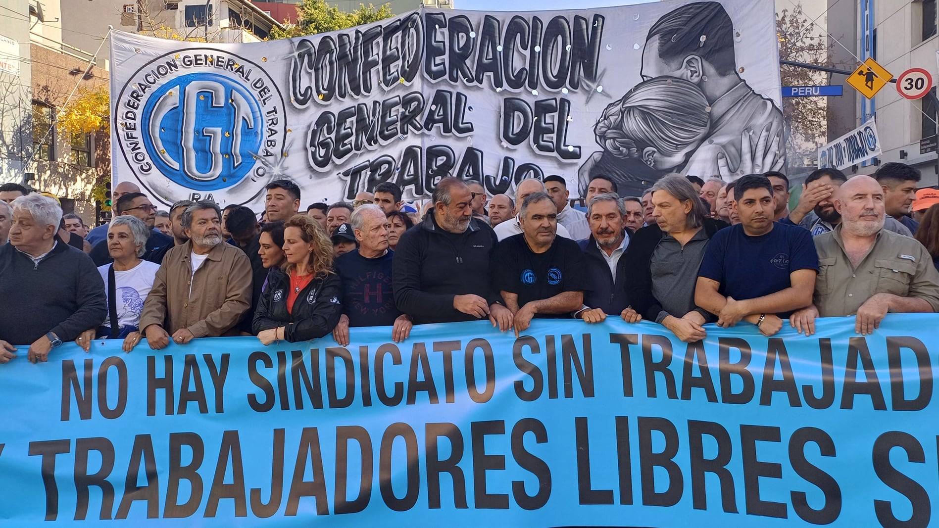 La CGT saldrá a la calle para protestar contra la reforma laboral de Javier Milei
