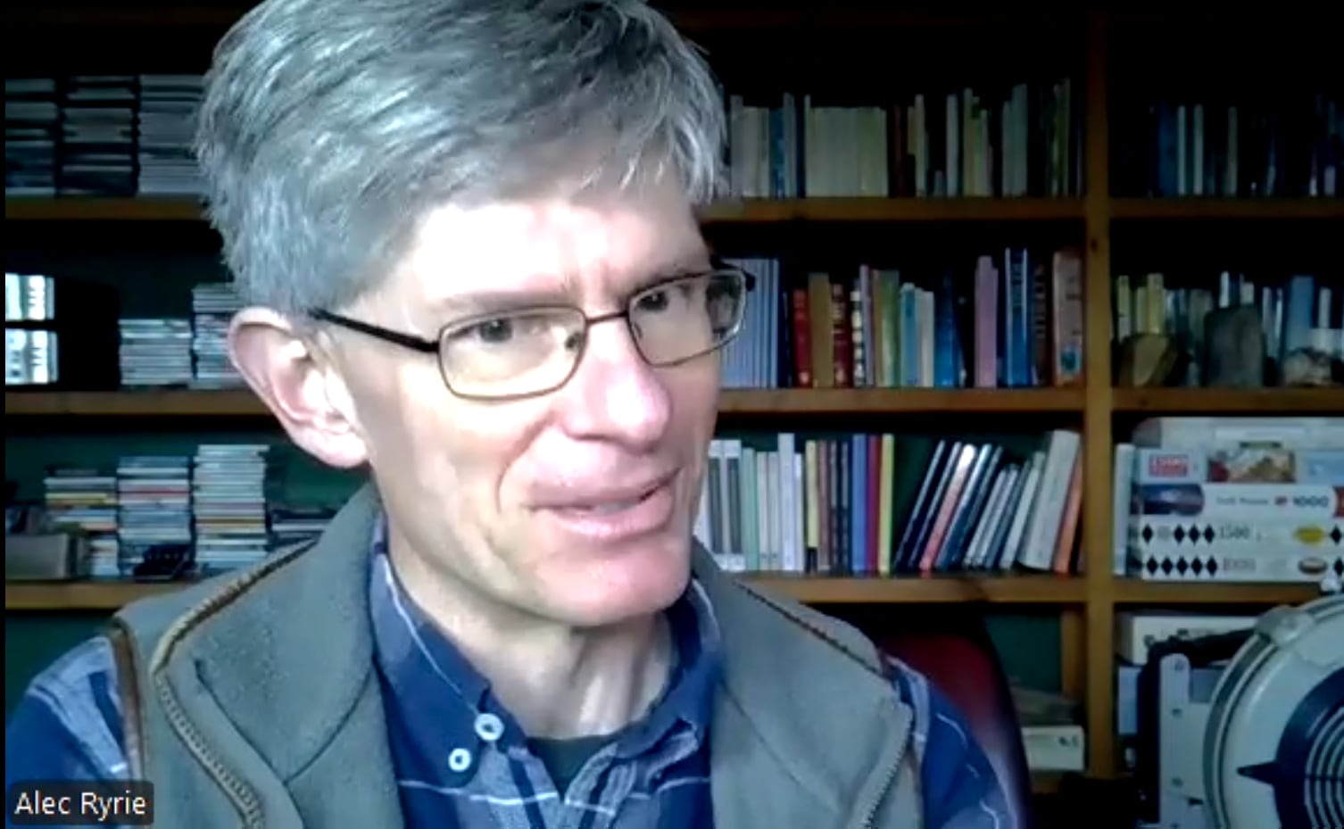 Alec Ryrie, historiador del Cristianismo, en su charla por videollamada con Infobae.