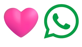 Un corazón rosa tridimensional a la izquierda y el logo verde de WhatsApp con un teléfono en una burbuja de diálogo a la derecha, sobre fondo blanco