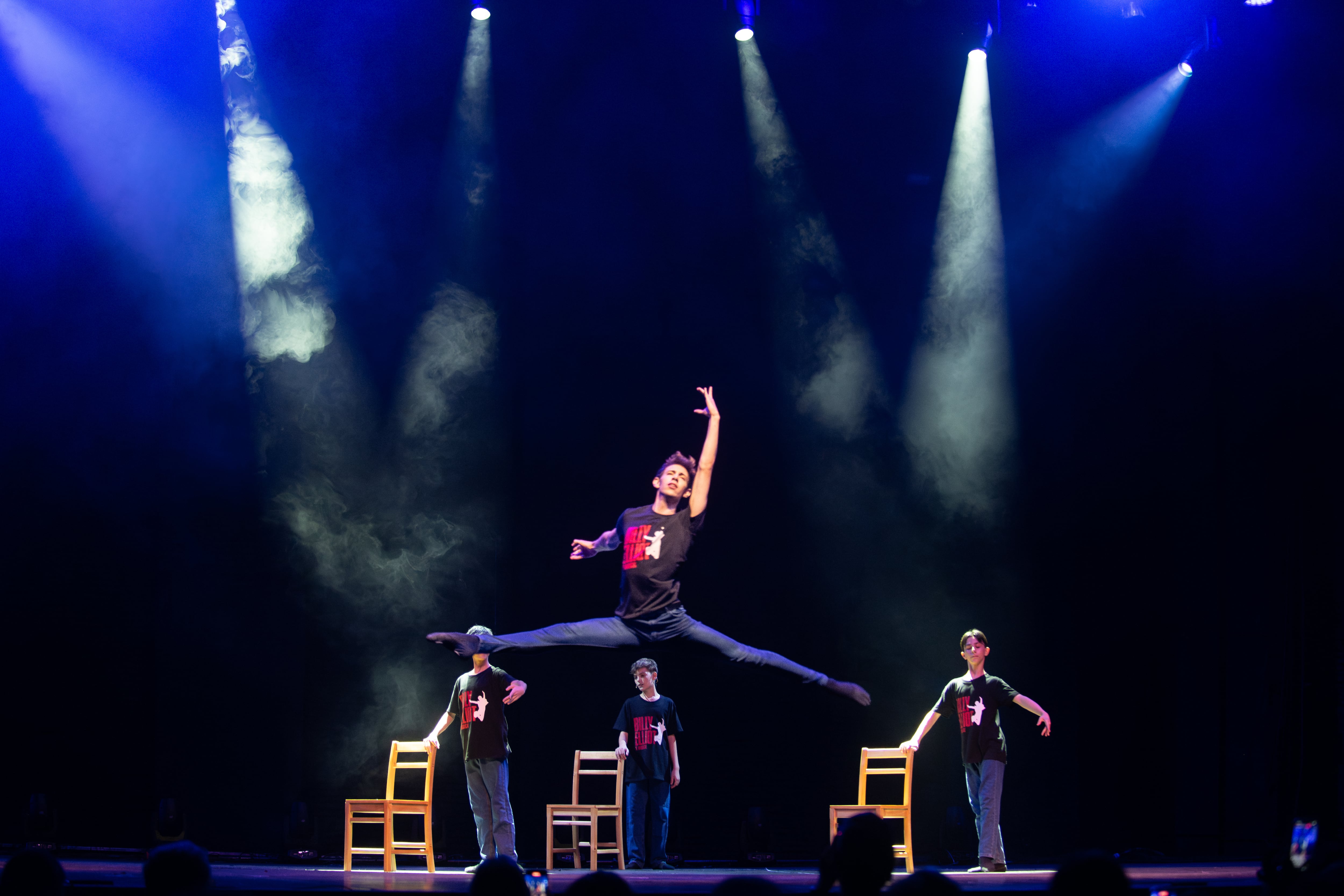 El musical Billy Elliot llega a la cartelera de Argentina, y el elenco anticipó la propuesta con un pocket show repleto de música y emoción en el Teatro Opera ON
Foto: Jaime Olivos