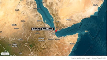 Un petrolero informa de varias explosiones cerca del buque en la zona de Bab el Mandeb