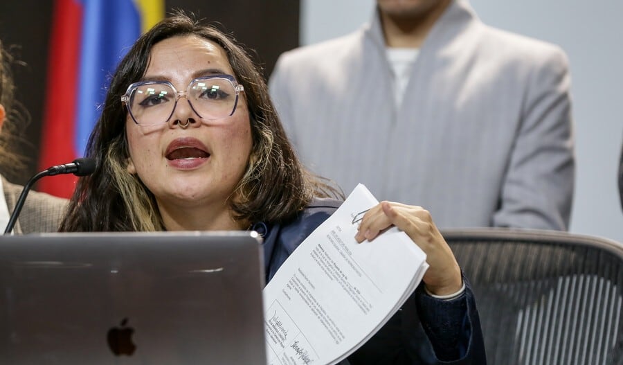 Jennifer Pedraza advirtió los riesgos de una eventual posesión de Abelardo de la Espriella en una guarnición militar: “Rencillas”