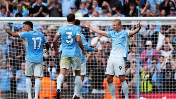 (Crónica) El Manchester City se asienta como líder y el Liverpool se acerca a la zona alta