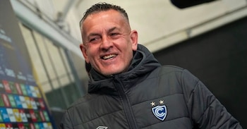 Horacio Melgarejo retomará la dirección de Cienciano en la Liga 1 tras la suspensión de su sanción por parte del TAS.