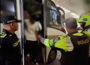 Según la investigación, los capturados estarían involucrados en extorsión, apoyo logístico y en el fortalecimiento de estructuras armadas ilegales en distintas zonas del país. - crédito captura de video