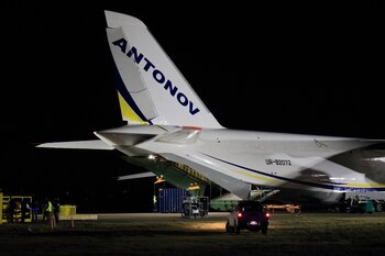 En este avión, llegó todo