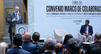Firma del convenio de colaboración entre la Comisión de Justicia del Senado y el INACIPE.
Crédito: Senado de la República