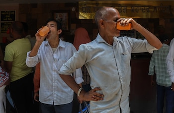 Nueva Delhi recurre a carpas climatizadas para combatir su día más caluroso con 45 grados