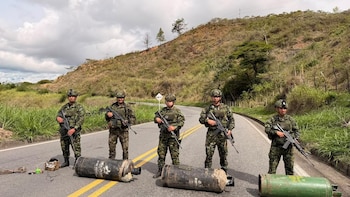 Ejército neutralizó carga explosiva en la vía Panamericana: artefactos con al menos 600 kilos estaban ocultos debajo de una alcantarilla