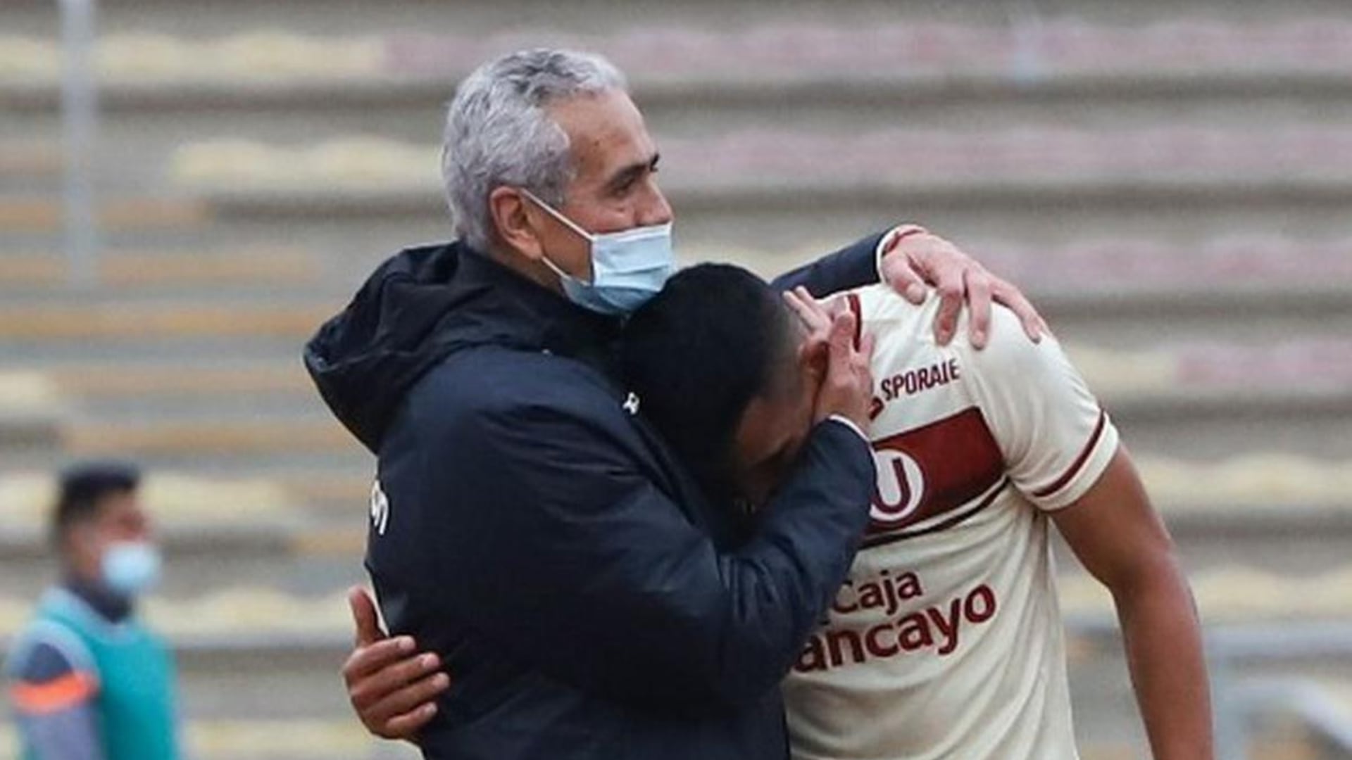 Gregorio Pérez dirigió a Alex Valera en Universitario en 2021. - créditos: Difusión