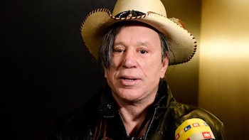 La representante de Mickey Rourke