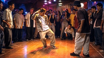 Antes de TikTok estaban las retas de baile: así se “farmeaba aura” en los 90 en México