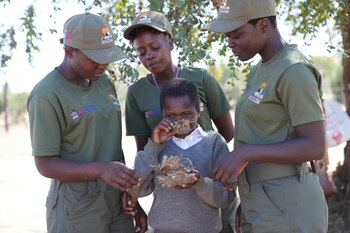 Los niños en Zimbabue se