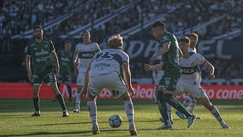 Sarmiento enfrenta a Gimnasia en La Plata en el inicio de la fecha 14 del Torneo Clausura