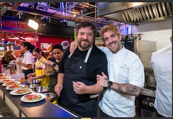 César de la Torre, de La Once Mil y Oswaldo González, chef de Los 33 (Alfredo Cáliz)