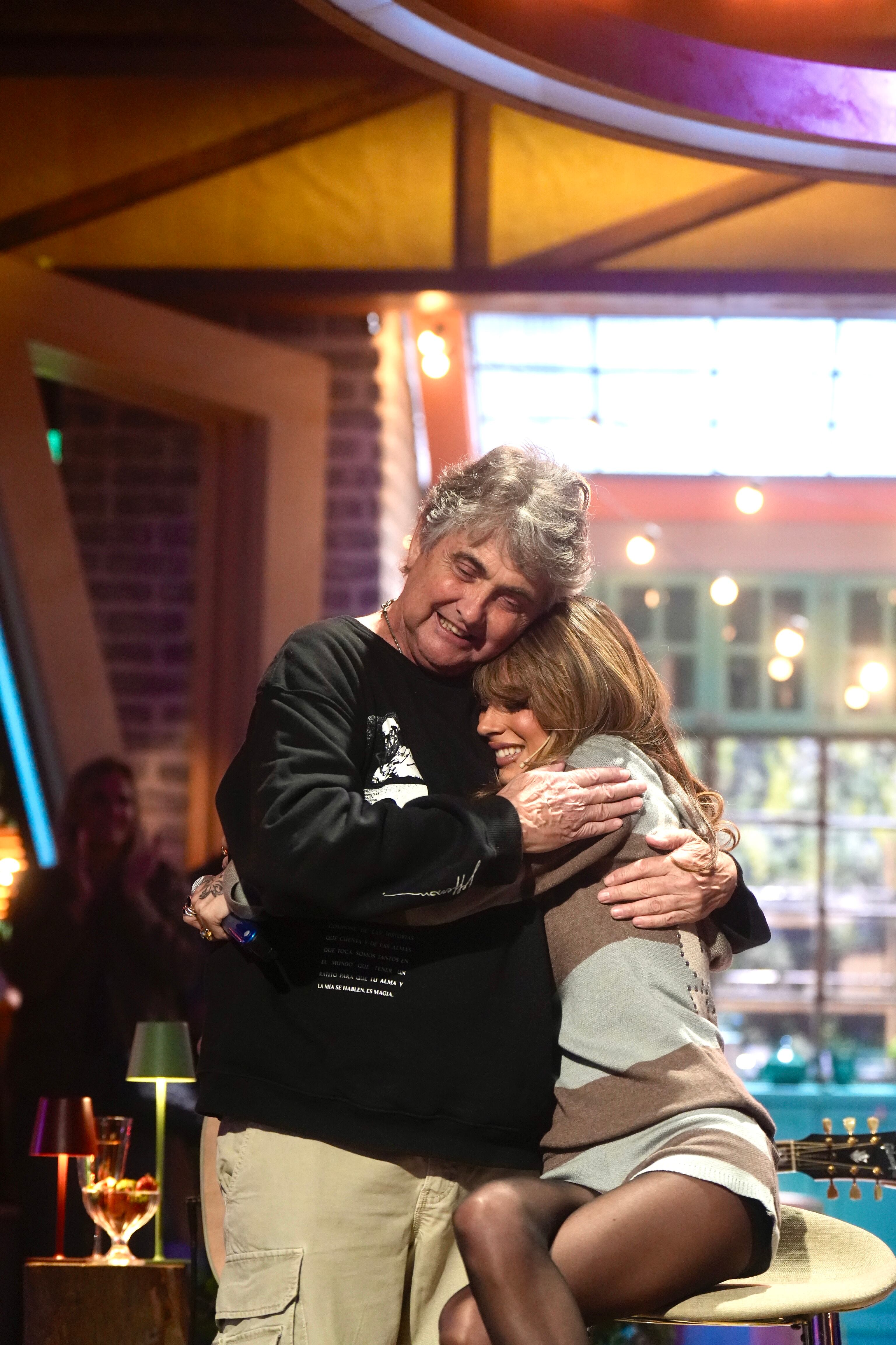 Ángel de Brito aseguró que Tini Stoessel y su padre mantienen negociaciones por fondos vinculados a la carrera de la artista