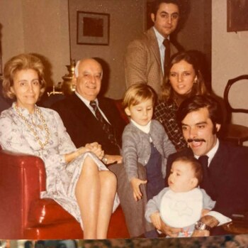 Roberto García Moritán entre sus