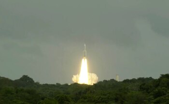 El cohete Ariane 5, despegando