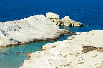 Sarakiniko, la playa más famosa