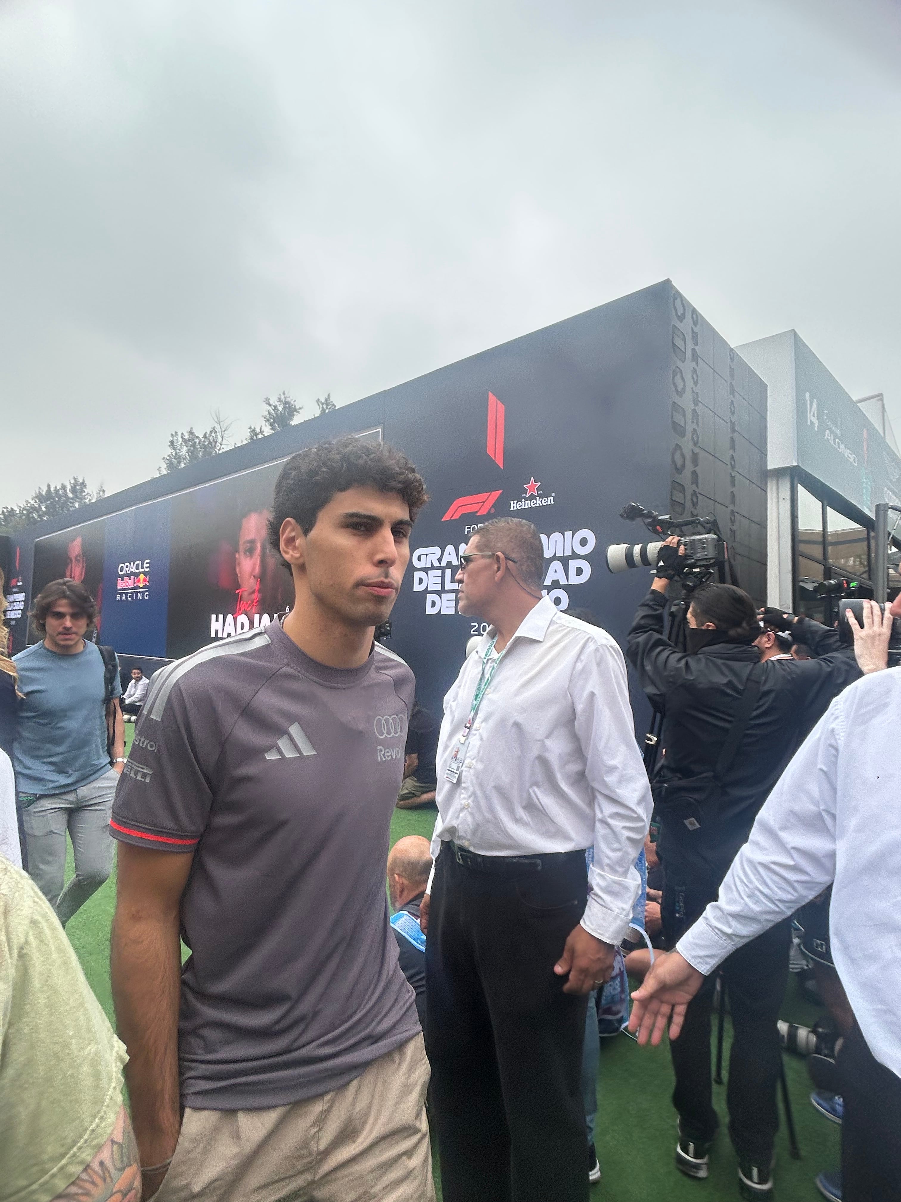 EN FOTOS | Famosos y pilotos destacan en el primer día de actividades del Gran Premio de México de Fórmula 1